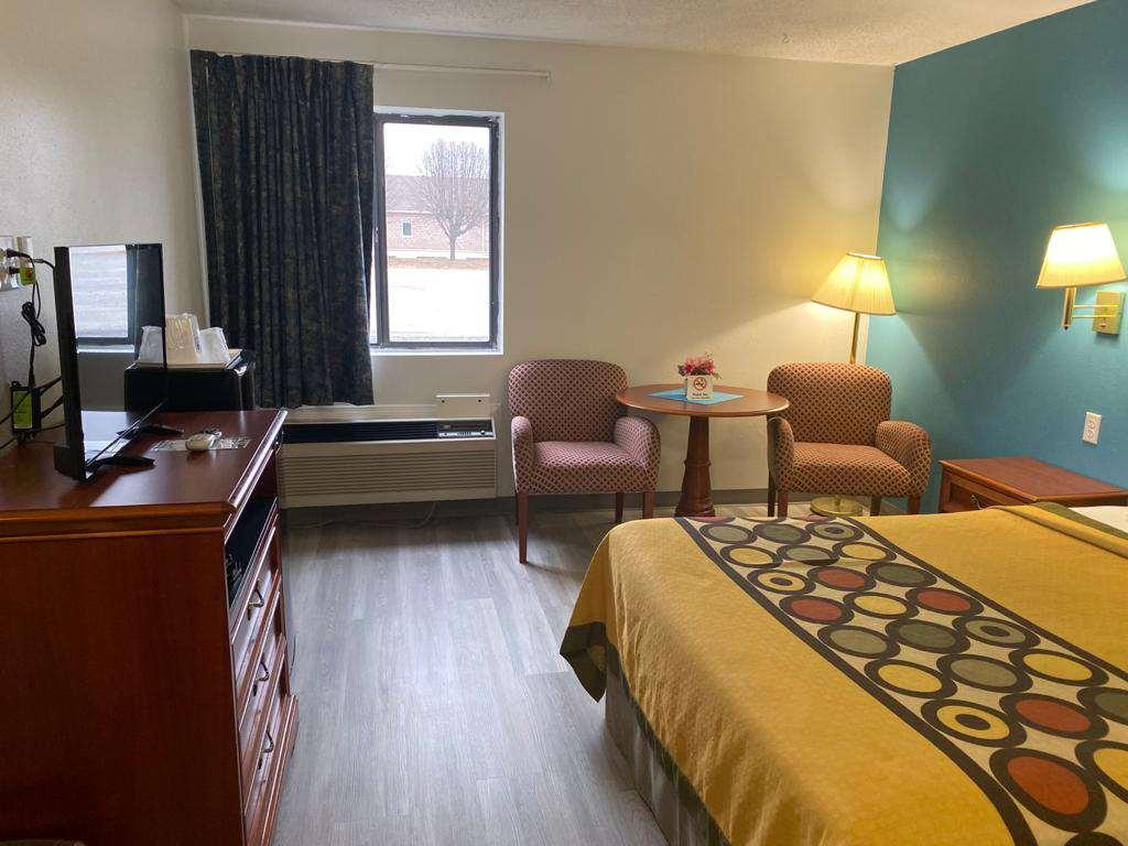 Americas Best Value Inn West Frankfort Стая снимка