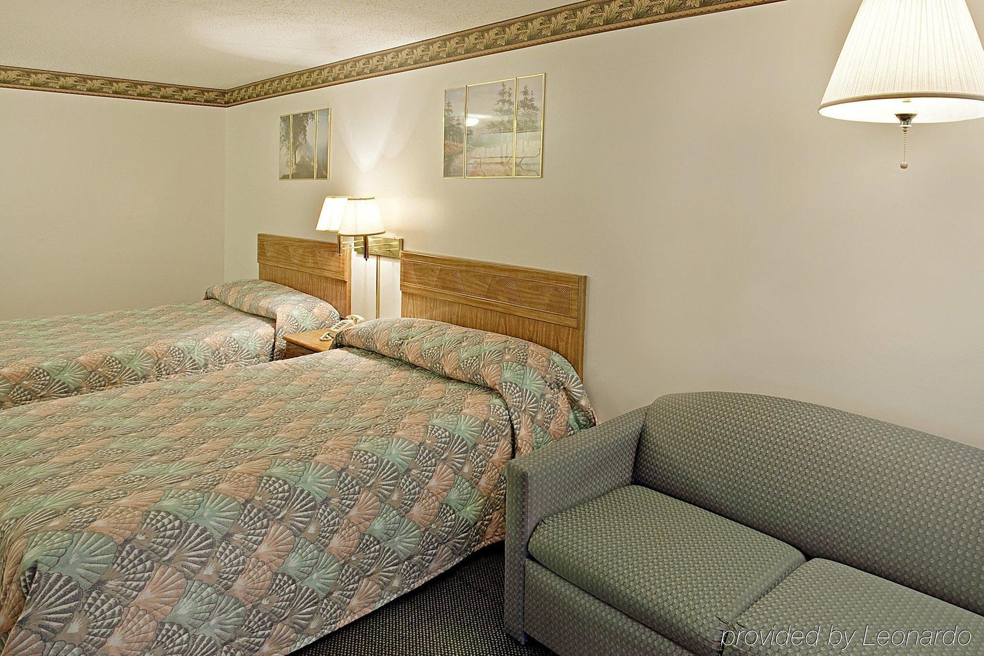 Americas Best Value Inn West Frankfort Стая снимка