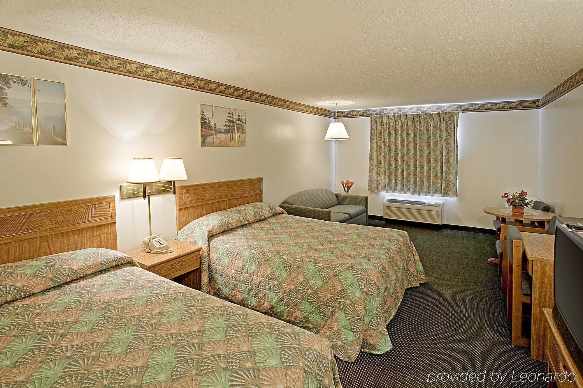 Americas Best Value Inn West Frankfort Стая снимка