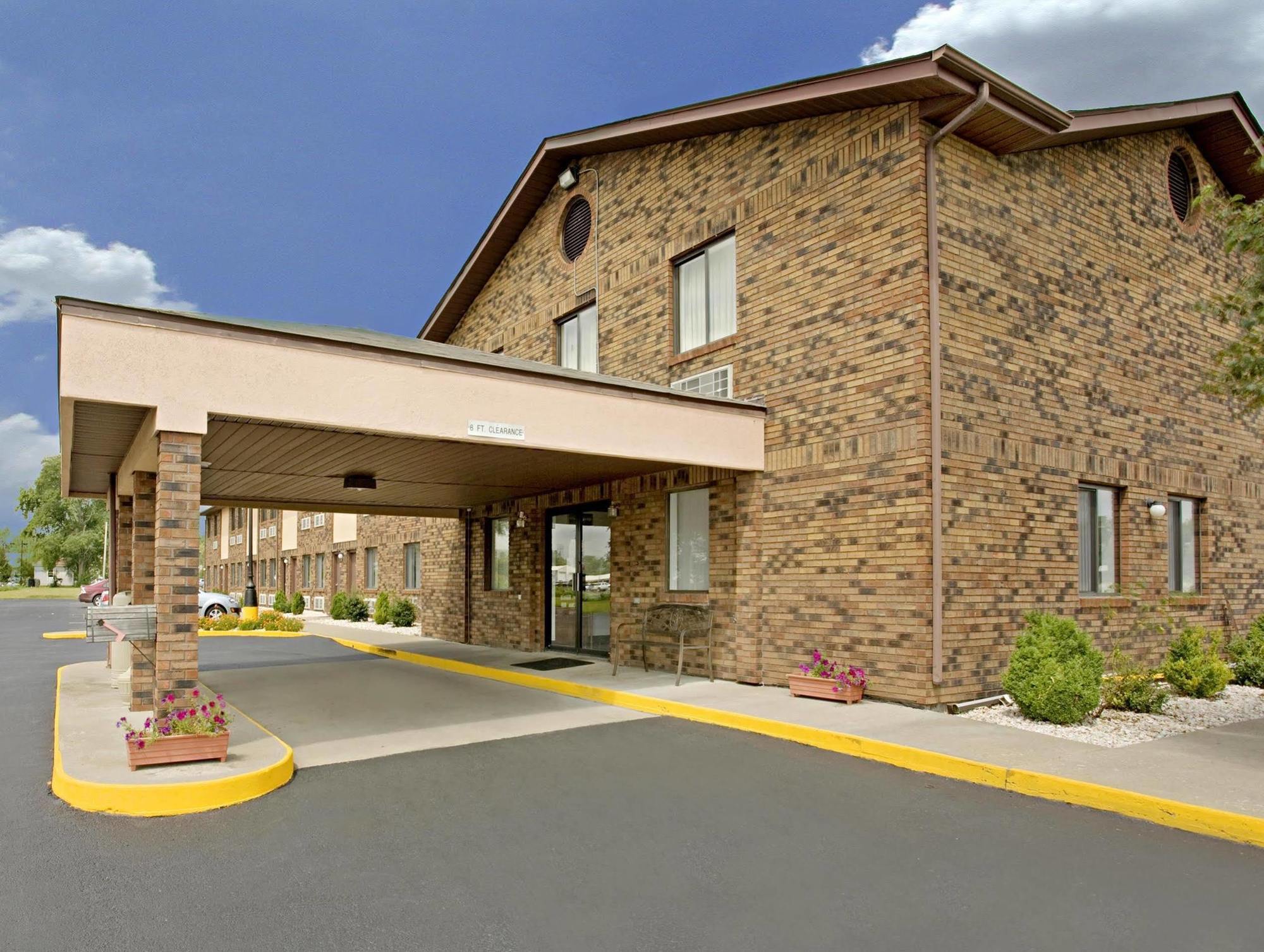 Americas Best Value Inn West Frankfort Екстериор снимка