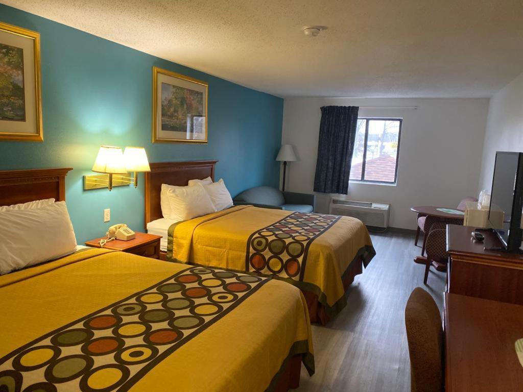 Americas Best Value Inn West Frankfort Екстериор снимка
